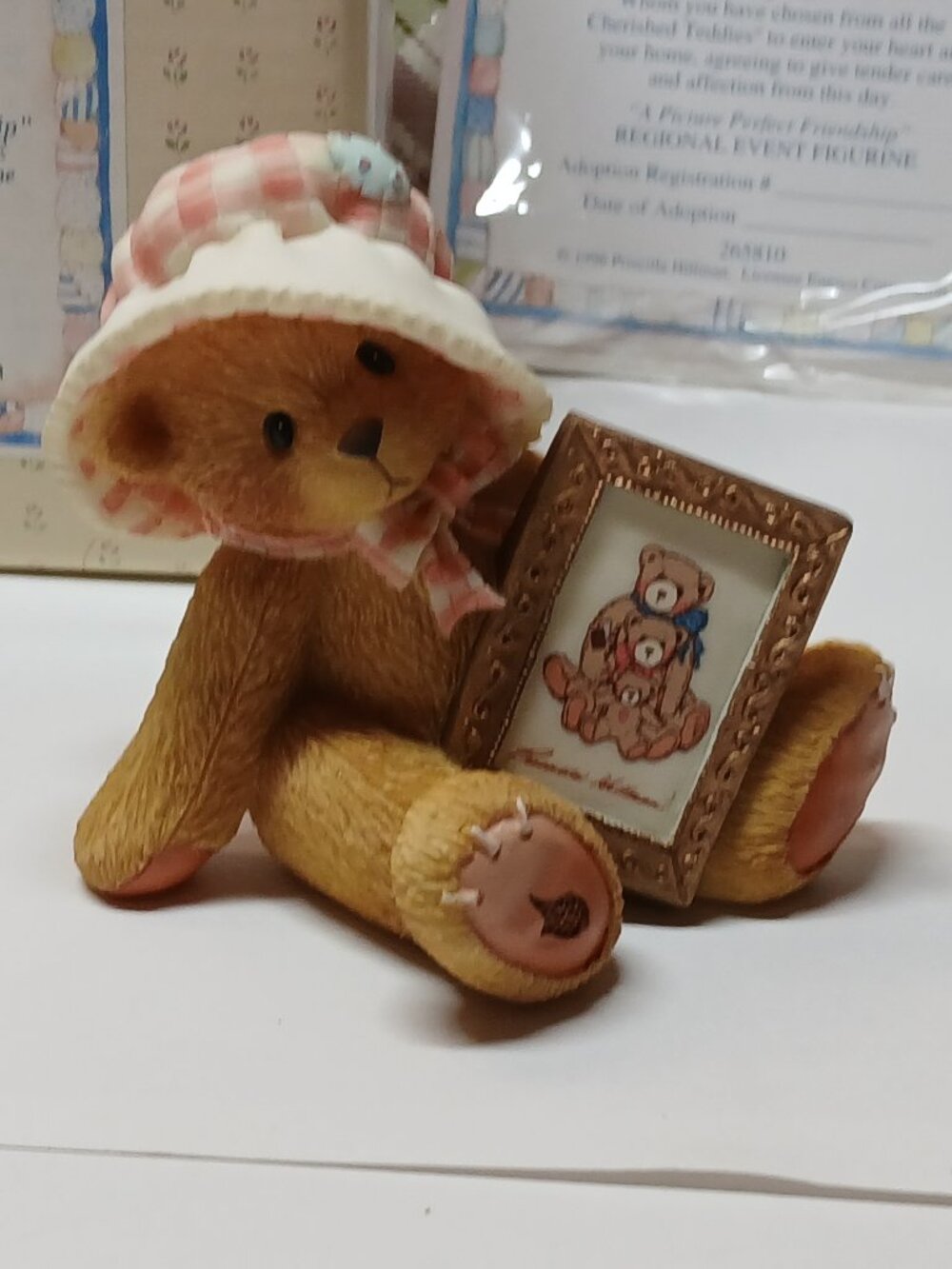 1996 Priscilla HILLMAN Enesco The CHERISHED TEDDIES SYLVIA BEAR FIGURINE